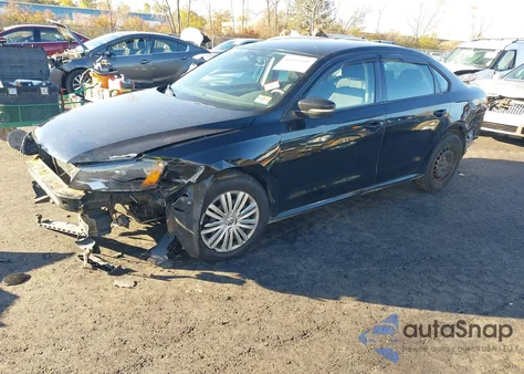 2014 Volkswagen Passat 2.5L S from USA, damaged, VIN 1VWAP7A34EC025391